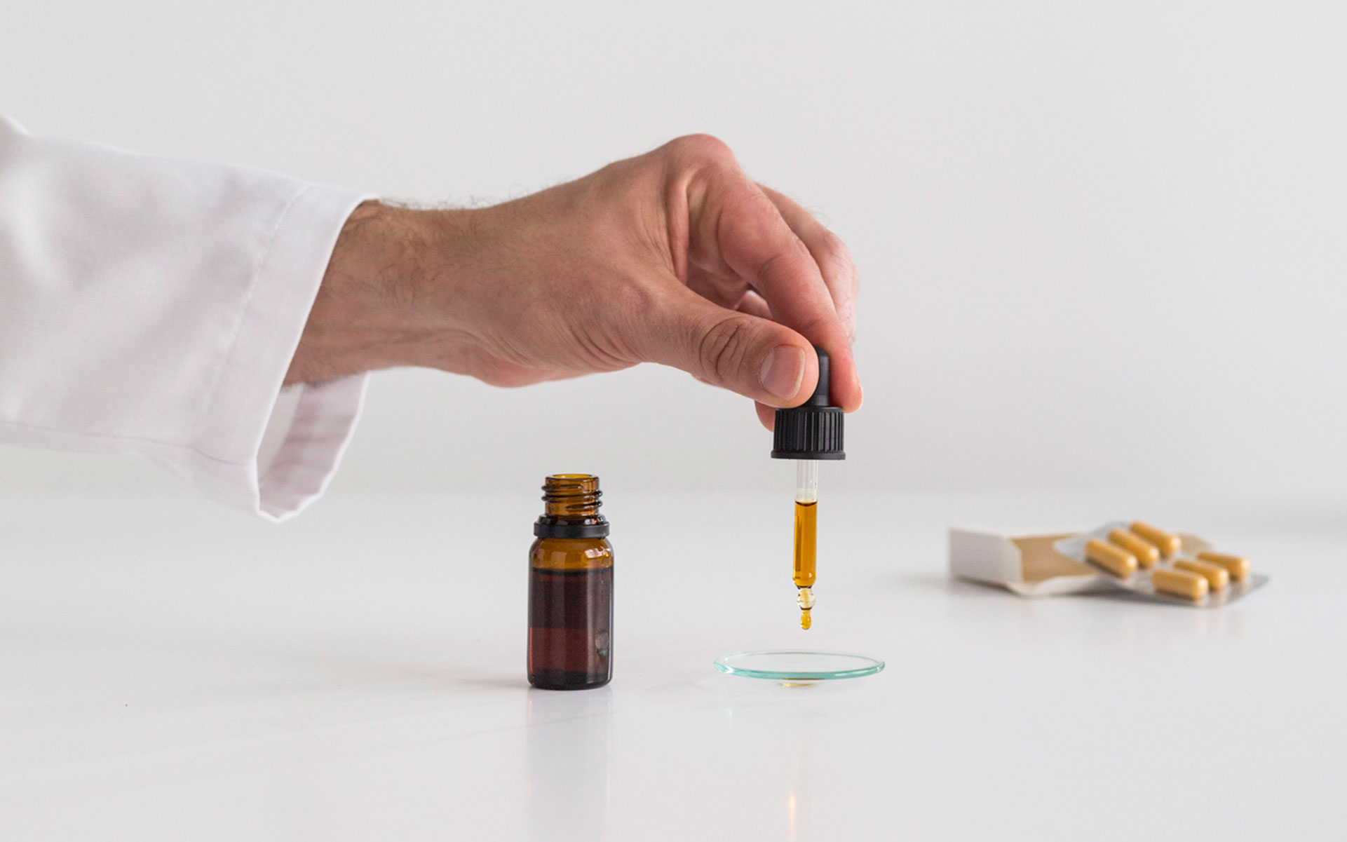 THE BEST CBD TOPICALS FOR CHRONIC PAIN RELIEF